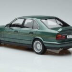 BMW Alpina B10 4.6 E34 Green MCG 1:18
