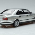 BMW Alpina B10 4.6 E34 Silver MCG 1:18