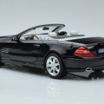 Mercedes SL500 R230 Black Norev 1:18