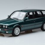 BMW BMW 325i E30 Touring Green Metallic Norev 1:18 1:18 Diecast