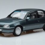 Opel Opel Kadett E GSi Blue Metallic Norev 1:18 1:18 Diecast