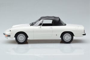 Alfa Romeo 2000 Spider White Norev 1:18 187882 Diecast — photo 3 of 7