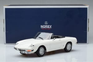 Alfa Romeo 2000 Spider White Norev 1:18 187882 Diecast — photo 7 of 7