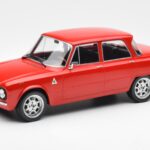 Alfa Romeo Giulia Nuova Super Red Custom Wheels MCG 1:18 MCG18333