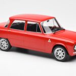 Alfa Romeo Giulia Nuova Super Red Custom Wheels MCG 1:18 MCG18333 - image 4 of 6
