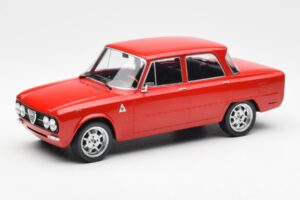 Alfa Romeo Giulia Nuova Super Red Custom Wheels MCG 1:18 MCG18333