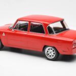 Alfa Romeo Giulia Nuova Super Red Custom Wheels MCG 1:18 MCG18333 - image 5 of 6
