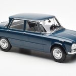 Alfa Romeo Giulia TI Petrol Blue Norev 1:18 - image 4 of 6