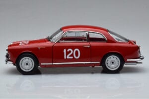 Alfa Romeo Giulietta SV #120 Mille Miglia 1956 Kyosho 1:18 08957A Diecast — photo 4 of 9