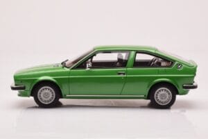 Alfa Romeo Alfasud Sprint Green Otto 1:18 OT1043 Resin — photo 3 of 6
