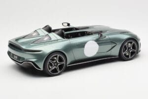 Aston Martin V12 Speedster Green Metallic GT Spirit 1:18 GT906 Resin — photo 2 of 6
