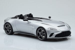 Aston Martin V12 Speedster Silver GT Spirit 1:18 GT430 Resin — photo 4 of 6