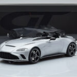 Aston Martin V12 Speedster Silver GT Spirit 1:18 - image 6 of 6