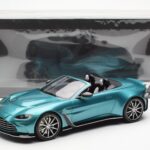 Aston Martin V12 Vantage Roadster Tayos Turquoise Green GT Spirit 1:18 GT445 - image 6 of 6