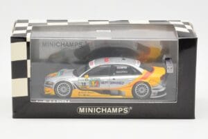 Audi A4 B7 DTM Team Audi Sport Phoenix #15 O. Jarvis DTM 2008 Minichamps 1:43 400081715 Diecast — photo 4 of 4
