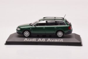 Audi A6 C5 Avant Green Minichamps 1:43 5010106213