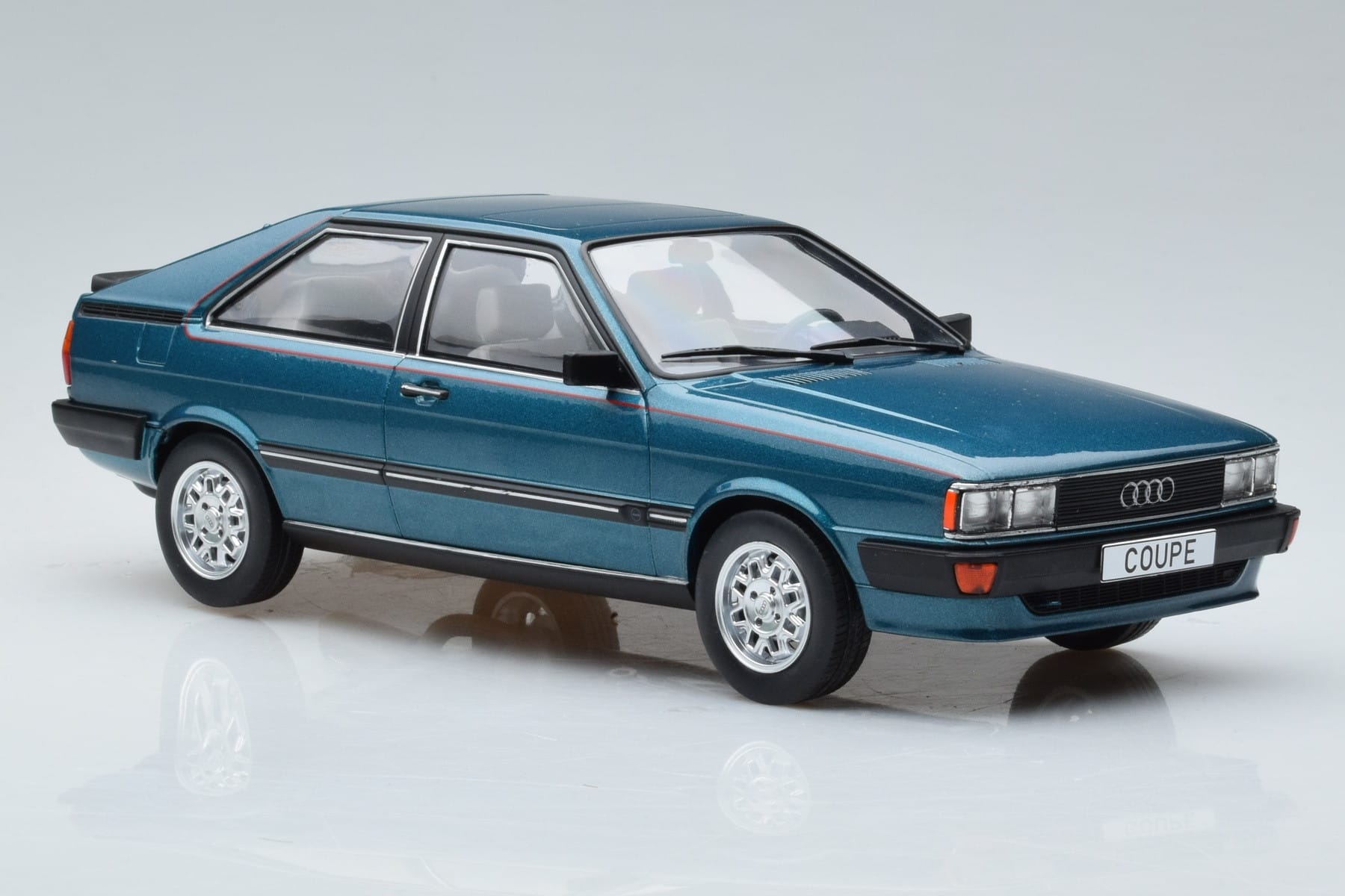 Audi Coupe GT B2 Green MCG 1:18 MCG18315 Diecast — photo 4 of 6