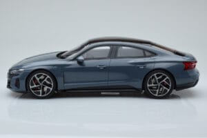 Audi E-Tron GT Grey GT Spirit 1:18 GT393 Resin — photo 3 of 6