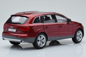 Audi Q7 4L Garnet Red Kyosho 1:18 09222R Diecast — photo 3 of 8