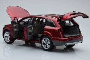 Audi Q7 4L Garnet Red Kyosho 1:18 09222R Diecast — photo 5 of 8
