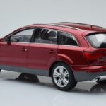 Audi Q7 4L Garnet Red Kyosho 1:18 - image 7 of 8