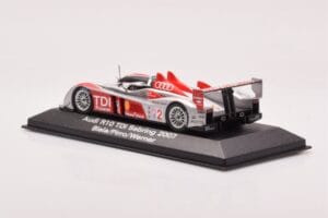 Audi R10 TDI LMP1 #2 F. Biela / E. Pirro / M. Werner 12 Hours of Sebring 2007 Minichamps 1:43 5020700233 Diecast — photo 3 of 4