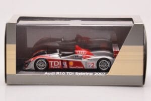 Audi R10 TDI LMP1 #2 F. Biela / E. Pirro / M. Werner 12 Hours of Sebring 2007 Minichamps 1:43 5020700233 Diecast — photo 4 of 4