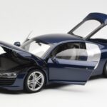 Audi R8 4.2 FSI V8 Blue Kyosho 1:18 09213BL - image 2 of 8