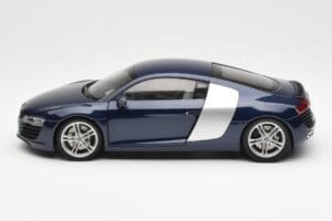Audi R8 4.2 FSI V8 Blue Kyosho 1:18 09213BL Diecast — photo 4 of 8