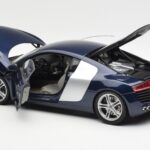 Audi R8 4.2 FSI V8 Blue Kyosho 1:18 09213BL - image 5 of 8