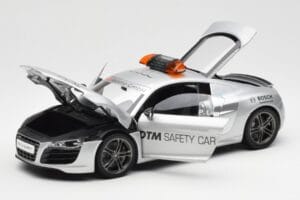Audi R8 5.2 DTM Safety Car 2010 Kyosho 1:18 09216DTM Diecast — photo 2 of 8