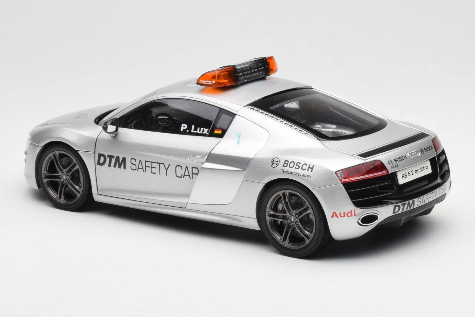 Audi R8 5.2 DTM Safety Car 2010 Kyosho 1:18 09216DTM Diecast — photo 7 of 8