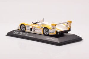 Audi R8 #25 S. Ara / T. Kristensen Winners 1000km Spa 2003 Minichamps 1:43 400031325 Diecast — photo 3 of 4
