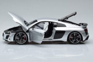 Audi R8 Performance Silver Kengfai 1:18 VAKF-0354 Diecast — photo 4 of 10