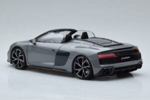 Audi R8 Spyder Performance Nardo Grey Kengfai 1:18 VAKF-0352 Diecast — photo 8 of 11