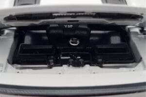 Audi R8 Spyder Performance White Kengfai 1:18 VAKF-0351 Diecast — photo 10 of 11