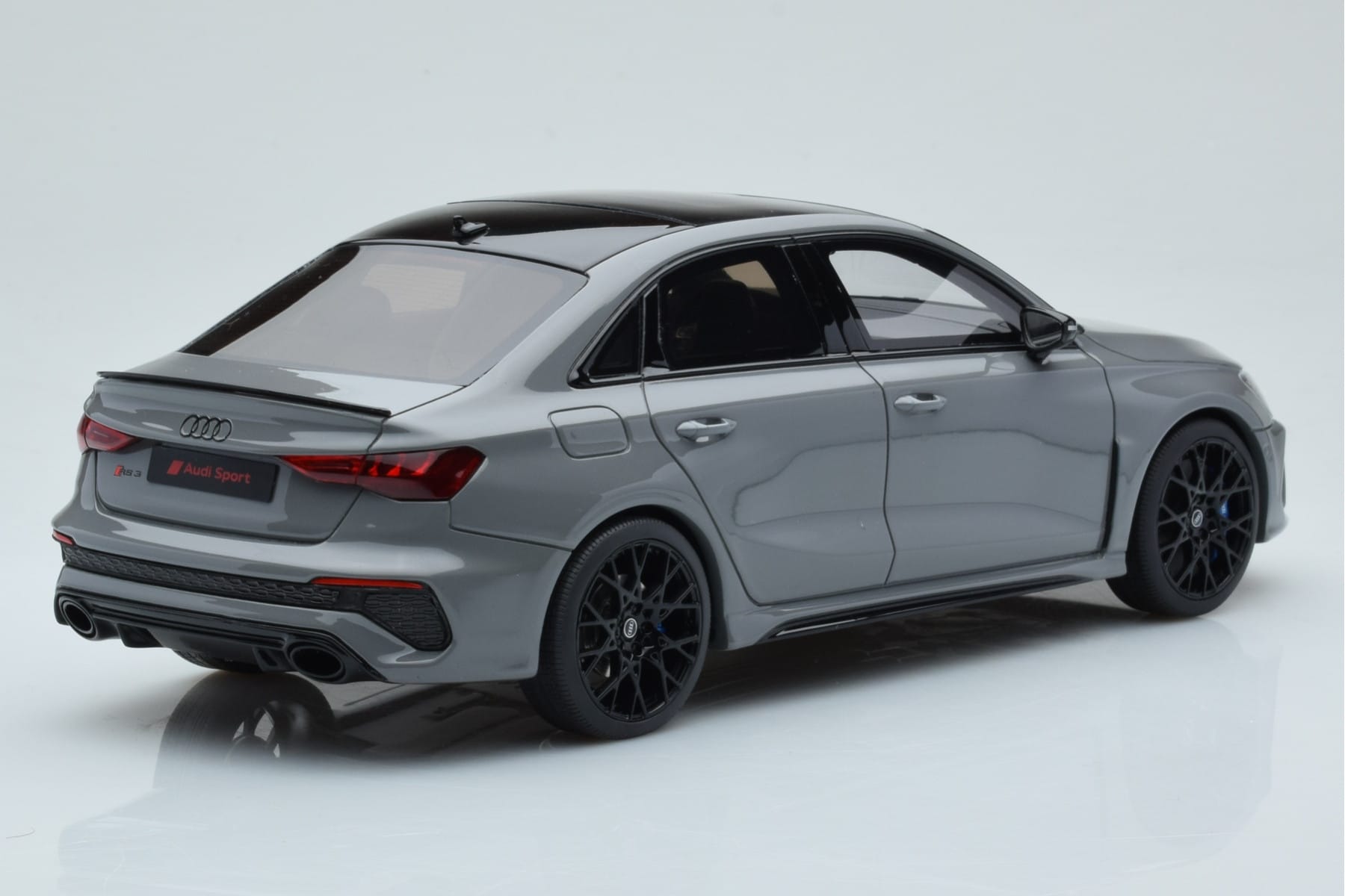 Audi RS3 8Y Sedan Performance Edition Grey GT Spirit 1:18 GT885 Resin — photo 2 of 6