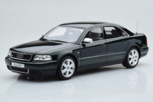 Audi S8 D2 Green Otto 1:18