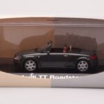 Audi TT 8N Roadster Grey Minichamps 1:43 - image 4 of 4