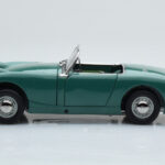 Austin-Healey Sprite Green Kyosho 1:18 - image 5 of 8