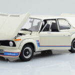 BMW 2002 Turbo White Kyosho 1:18 - image 2 of 8
