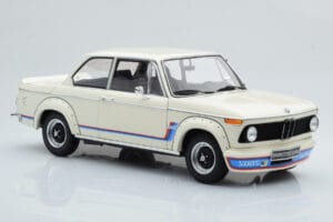 BMW 2002 Turbo White Kyosho 1:18 08544W Diecast — photo 6 of 8