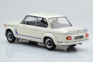 BMW 2002 Turbo White Kyosho 1:18 08544W Diecast — photo 7 of 8