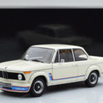 BMW 2002 Turbo White Kyosho 1:18 - image 8 of 8