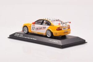 BMW 320i E46 Wiechers Sport #32 Hennerici / Wiechers WTCC 2005 Minichamps 1:43 400052432 Diecast — photo 3 of 4