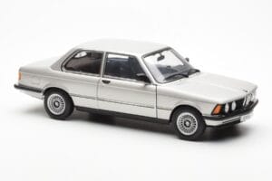 BMW 323i E21 Aspen Silver AUTOart 1:18 80430433552 Diecast — photo 6 of 8