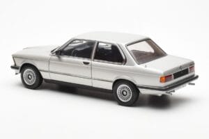 BMW 323i E21 Aspen Silver AUTOart 1:18 80430433552 Diecast — photo 7 of 8
