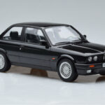 BMW 325i E30 Black Norev 1:18 - image 4 of 6