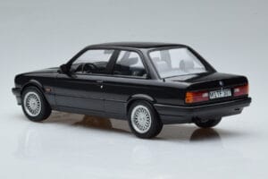 BMW 325i E30 Black Norev 1:18 183203 Diecast — photo 5 of 6