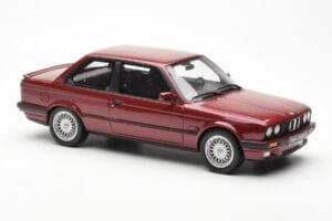 BMW 325i E30 Bordeaux Metallic Otto 1:18 OT102 Resin — photo 4 of 6